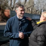 Se definen las listas de la primera sección y suena el nombre de Federico Achával