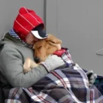 Mendoza: un hombre en situación de calle murió de frío por no abandonar a su perro