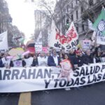 El hospi no se toca: una multitud con las defensas altas por la salud pública que está «al límite»