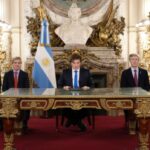 Nunca Más a la mentira: Milei, el veto como método y la democracia como obstáculo.